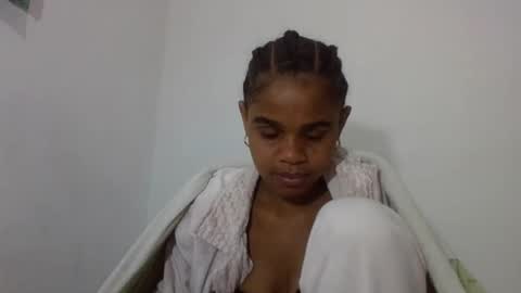 Snapshot of delphineee chatting on 4, 7, 2026 delphine online show from 4, 7, 2026