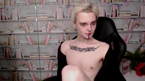 Snapshot of demianenglen chatting on 12, 3, 2025 demianenglen online show from 12, 3, 2025