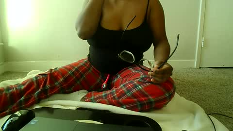 Snapshot of demichocolatekink chatting on 14, 1, 2026 Chocolatekink online show from 14, 1, 2026