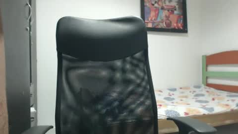 Snapshot of demol_latin chatting on 17, 12, 2024 MASTER DAV online show from 17, 12, 2024