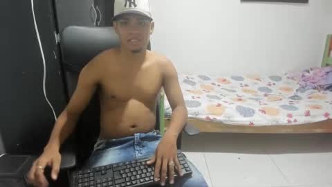 Snapshot of demol_latin chatting on 22, 12, 2024 MASTER DAV online show from 22, 12, 2024