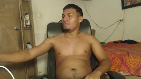 Snapshot of demol_latin chatting on 6, 11, 2025 MASTER DAV online show from 6, 11, 2025