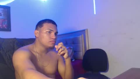 Snapshot of demol_latin chatting on 18, 11, 2025 MASTER DAV online show from 18, 11, 2025