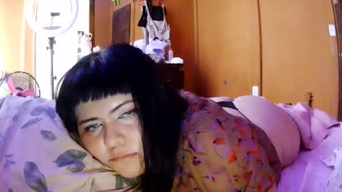 Snapshot of demonchubbygirl chatting on 7, 6, 2026 demonchubbygirl online show from 7, 6, 2026