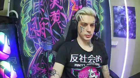 Snapshot of demonic_souls chatting on 8, 11, 2025 Rick online show from 8, 11, 2025