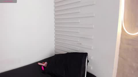 Snapshot of demy_ruiz chatting on 25, 2, 2025 demy_ruiz online show from 25, 2, 2025