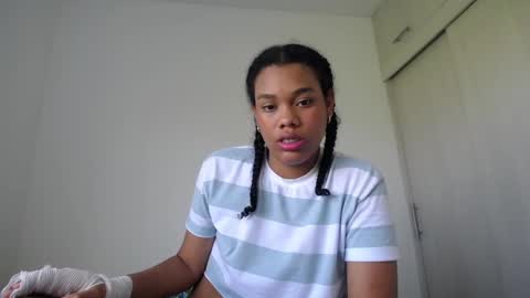 Dena k s online show from 2, 1, 2025