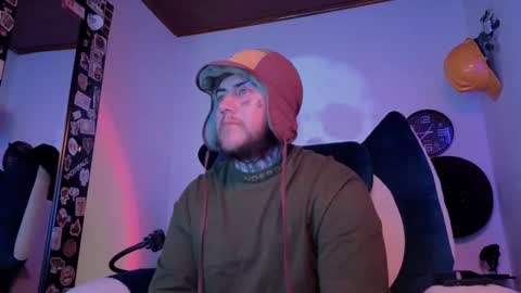 Snapshot of denjig chatting on 9, 9, 2025 Oliver online show from 9, 9, 2025