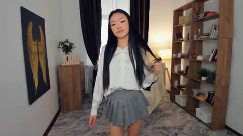 Mikky online show from 11, 11, 2025