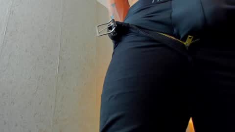 Snapshot of dennis_cox_ chatting on 19, 1, 2025 dennis_cox_ online show from 19, 1, 2025