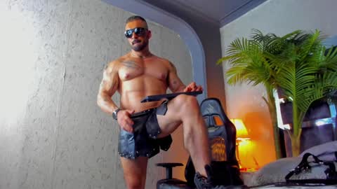 Snapshot of dennis_cox_ chatting on 6, 2, 2025 dennis_cox_ online show from 6, 2, 2025