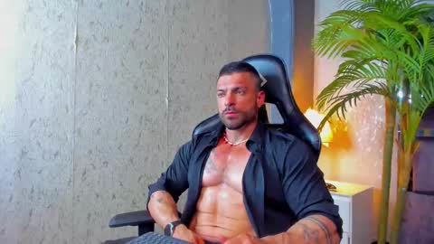 Snapshot of dennis_cox_ chatting on 10, 3, 2025 dennis_cox_ online show from 10, 3, 2025