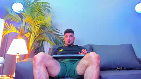 Snapshot of dennis_cox_ chatting on 4, 10, 2025 dennis_cox_ online show from 4, 10, 2025