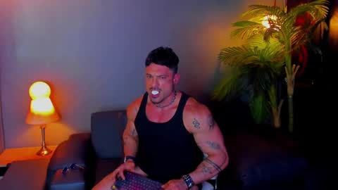 Snapshot of dennis_cox_ chatting on 21, 10, 2025 dennis_cox_ online show from 21, 10, 2025