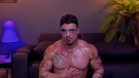 Snapshot of dennis_cox_ chatting on 7, 11, 2025 dennis_cox_ online show from 7, 11, 2025