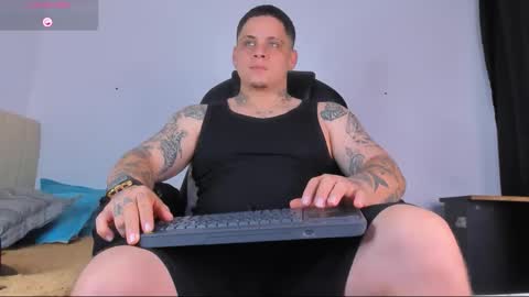 dennis munera online show from 10, 10, 2025