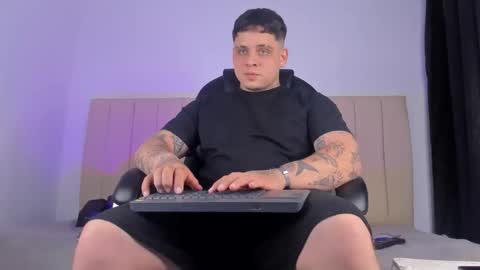 dennis munera online show from 17, 2, 2026