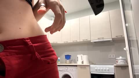 Denni online show from 12, 10, 2025