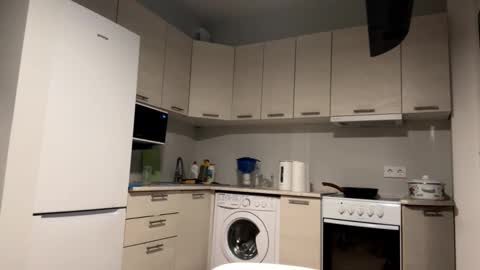 Denni online show from 2, 11, 2025