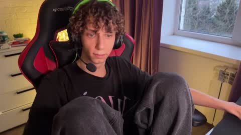 Snapshot of denobluora chatting on 17, 12, 2024 Jasper   online show from 17, 12, 2024