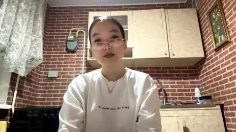 Snapshot of denysebernacchi chatting on 2, 10, 2025 Emma online show from 2, 10, 2025