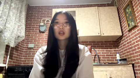 Snapshot of denysebernacchi chatting on 3, 10, 2025 Emma online show from 3, 10, 2025