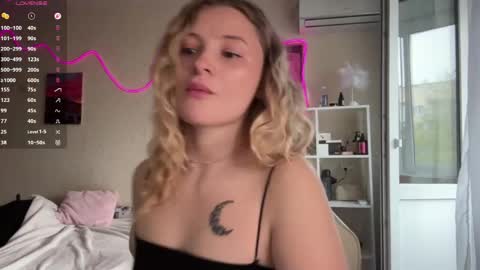 Snapshot of deonnagarn chatting on 30, 4, 2026 Vi Victoria online show from 30, 4, 2026