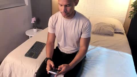 Dereck Myers online show from 16, 12, 2024