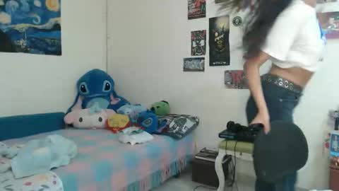 derek_44 online show from 6, 2, 2026