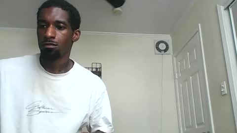 Snapshot of derekthetruth2 chatting on 10, 6, 2026 derekthetruth2 online show from 10, 6, 2026