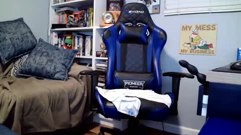 D K online show from 4, 12, 2025