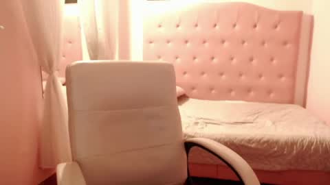 Snapshot of designturbate chatting on 24, 12, 2024 Designturbate online show from 24, 12, 2024