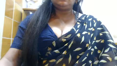 Snapshot of desimaisa130 chatting on 13, 6, 2026 Maisa online show from 13, 6, 2026