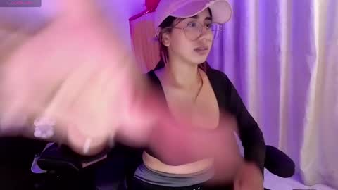 TORI AND MR. BEAR online show from 7, 4, 2026