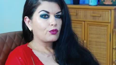 HellenMoon online show from 8, 9, 2025