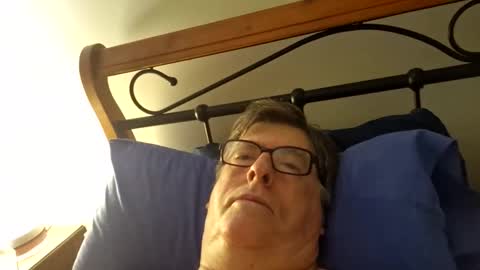 Desmon1958 online show from 13, 2, 2026