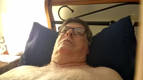 Desmon1958 online show from 2, 4, 2026