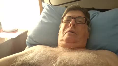 Desmon1958 online show from 18, 4, 2026