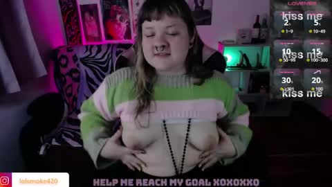 Snapshot of destroyall420 chatting on 8, 6, 2026 Lola Bdsm and fries online show from 8, 6, 2026