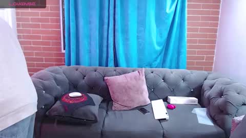 devi_black_13_ online show from 4, 2, 2026