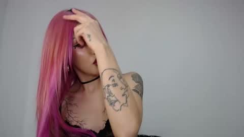 Angel Boo and Adrian online show from 17, 12, 2025