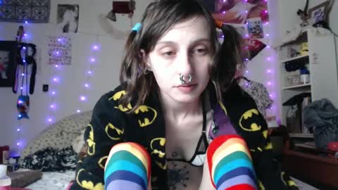 Snapshot of devilg1rl chatting on 24, 2, 2025 poutyangel online show from 24, 2, 2025