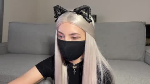 Devil online show from 6, 4, 2026