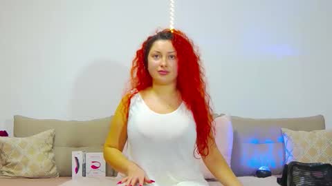 Snapshot of devilishpuss chatting on 28, 10, 2025 AlexaMills online show from 28, 10, 2025