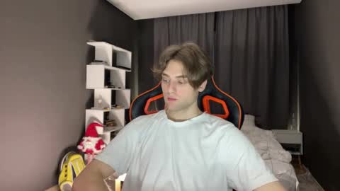 Snapshot of devilnut1 chatting on 17, 11, 2025 devilnut1 online show from 17, 11, 2025