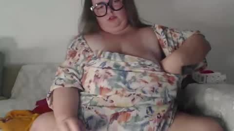 Snapshot of devilschick chatting on 28, 10, 2025 DevilsChick -- OF  online show from 28, 10, 2025