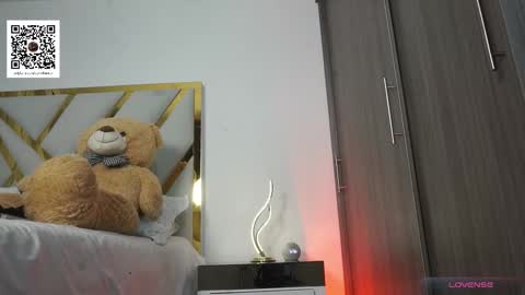 Devin Hunter online show from 3, 12, 2025