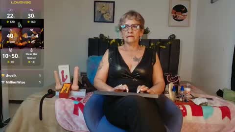 Snapshot of devora_mature65 chatting on 8, 11, 2025 Devora online show from 8, 11, 2025