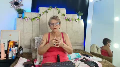 Snapshot of devora_mature65 chatting on 15, 11, 2025 Devora online show from 15, 11, 2025