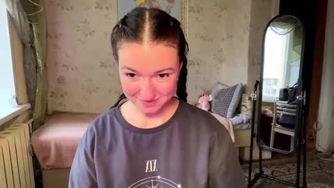 Snapshot of devpip chatting on 8, 11, 2025 Pippi online show from 8, 11, 2025